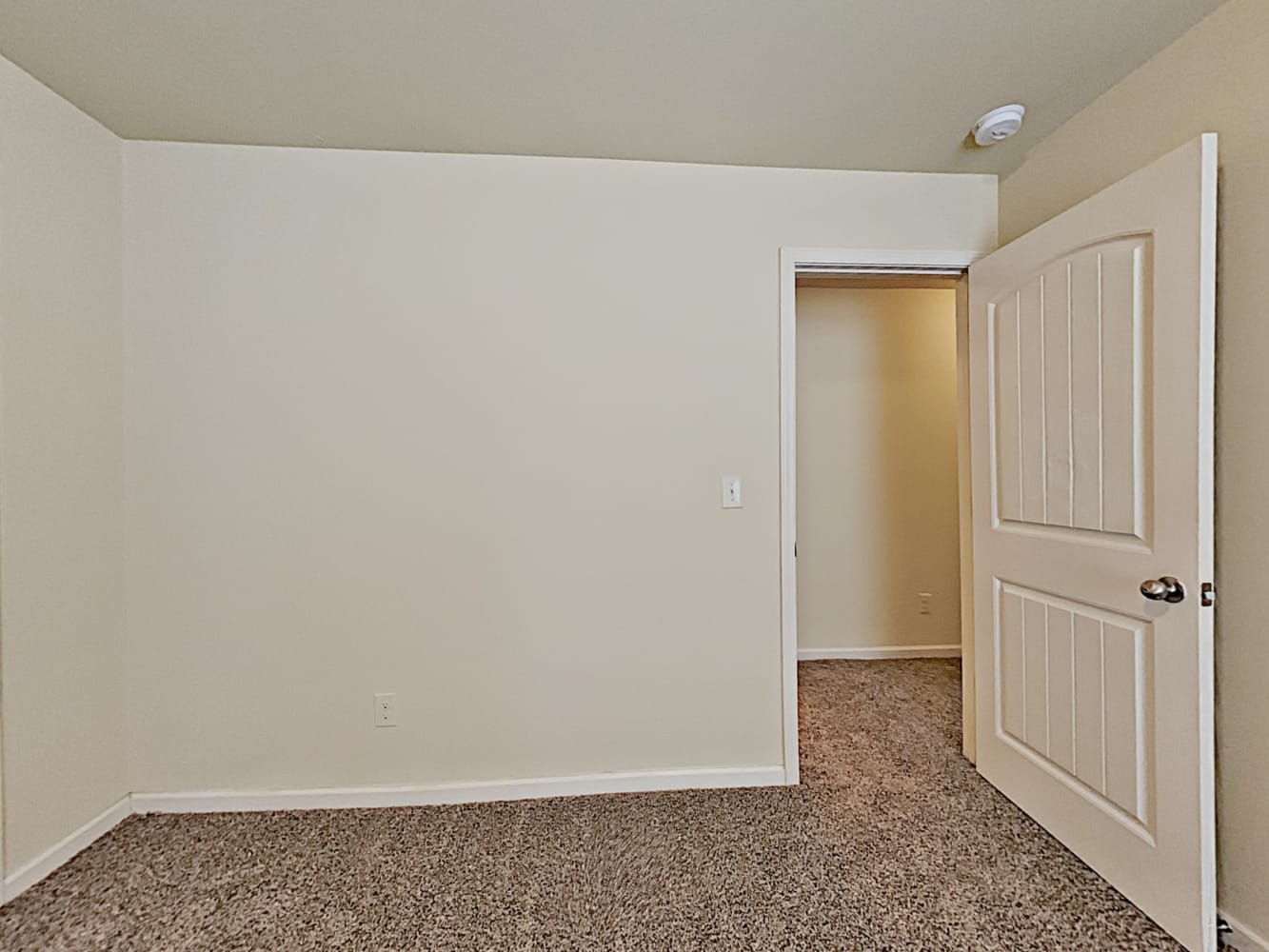 906 Grenier Ter, Lawrenceville photo 11