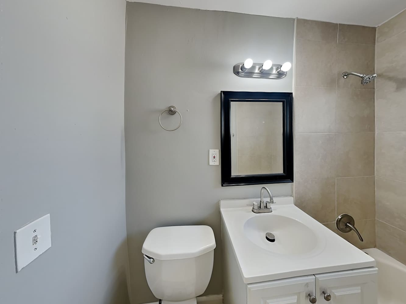 908 Belmont Dr, West Palm Beach photo 14