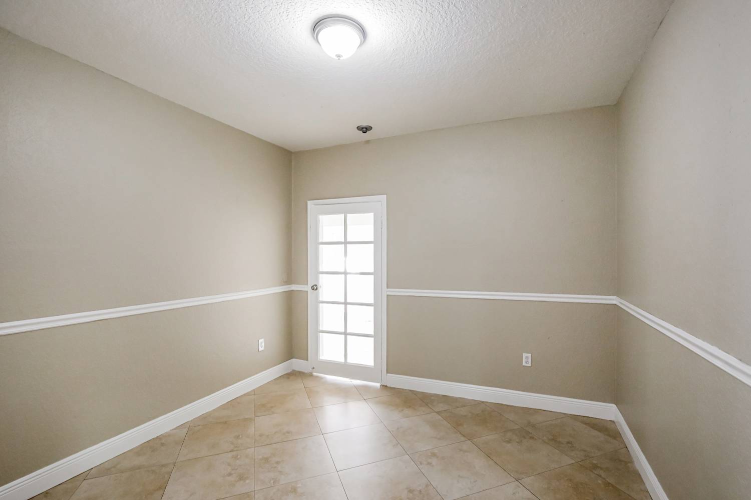 9081 NW 148th St, Miami Lakes photo 12