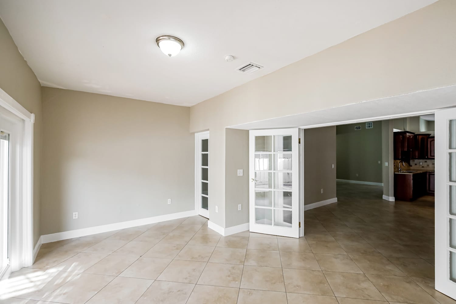 9081 NW 148th St, Miami Lakes photo 6