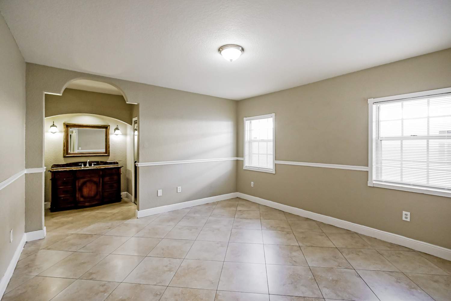 9081 NW 148th St, Miami Lakes photo 8