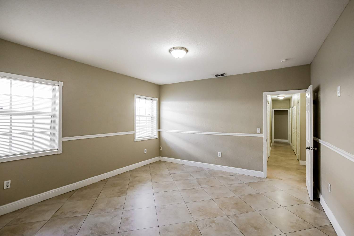9081 NW 148th St, Miami Lakes photo 9