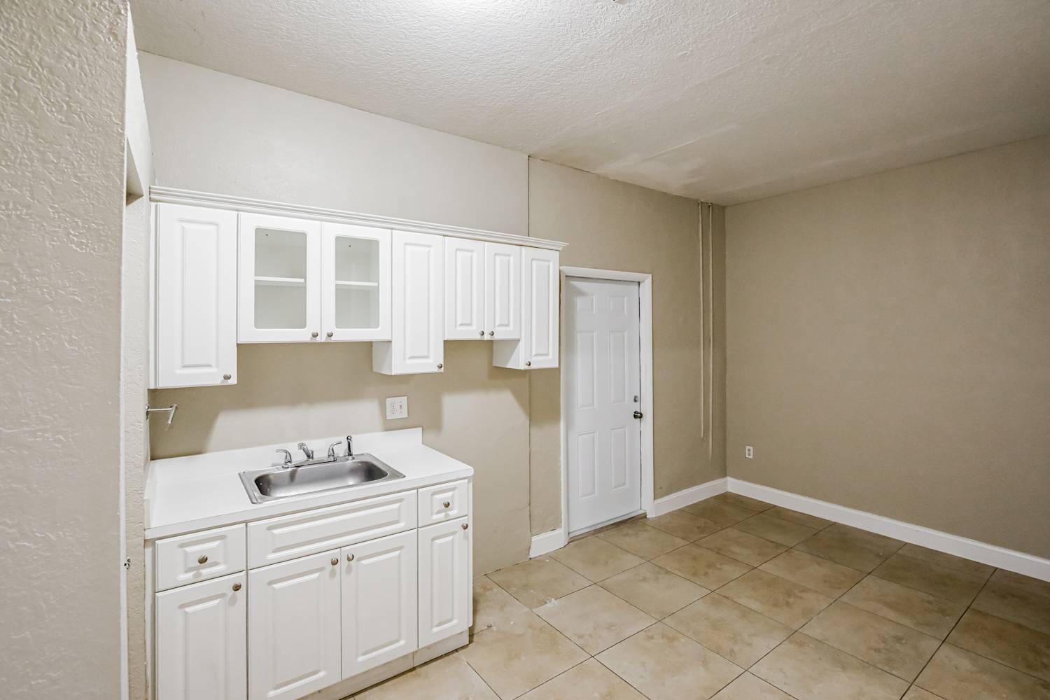 9081 NW 148th St, Miami Lakes photo 14