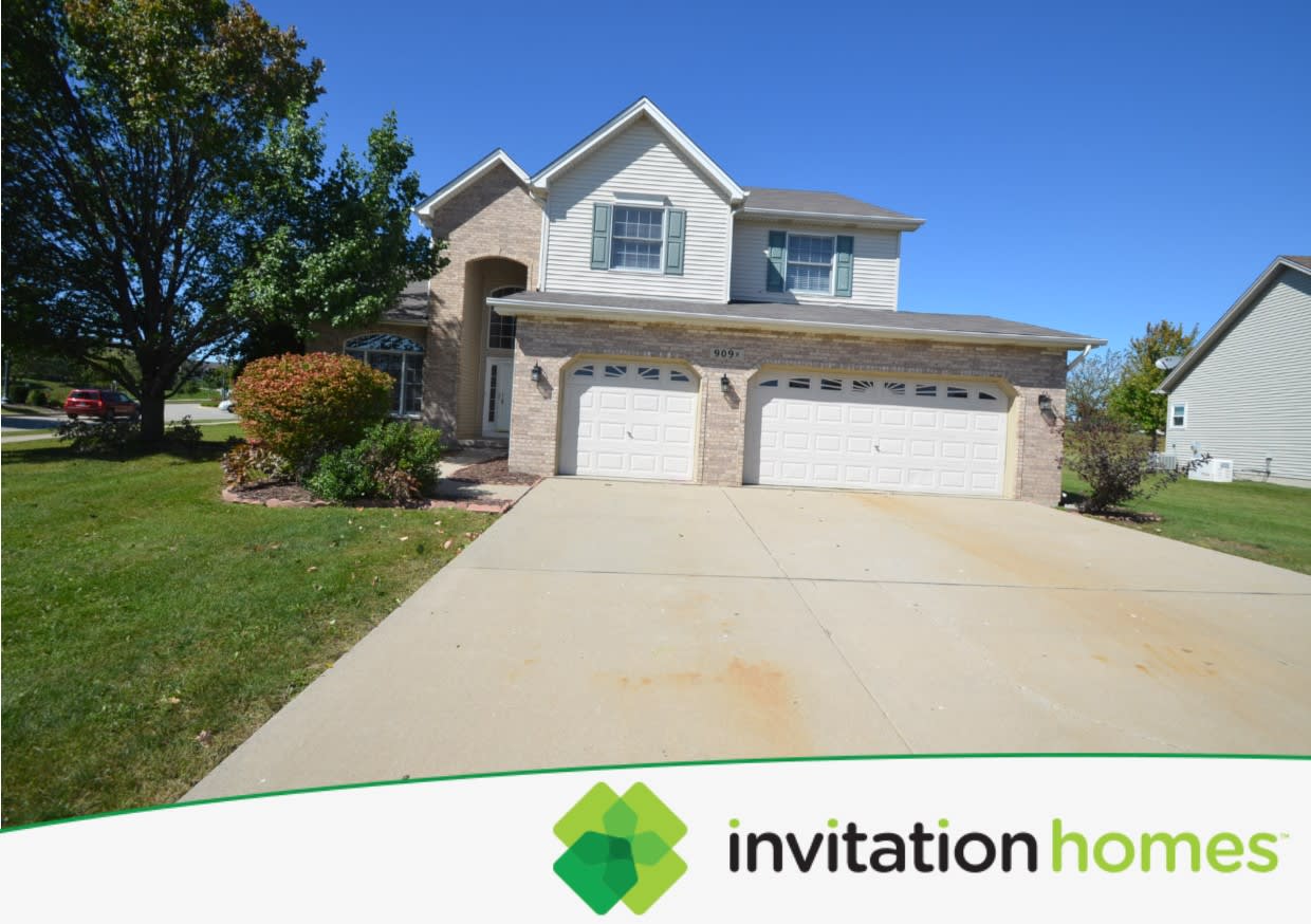 A house we rent in Shorewood, IL