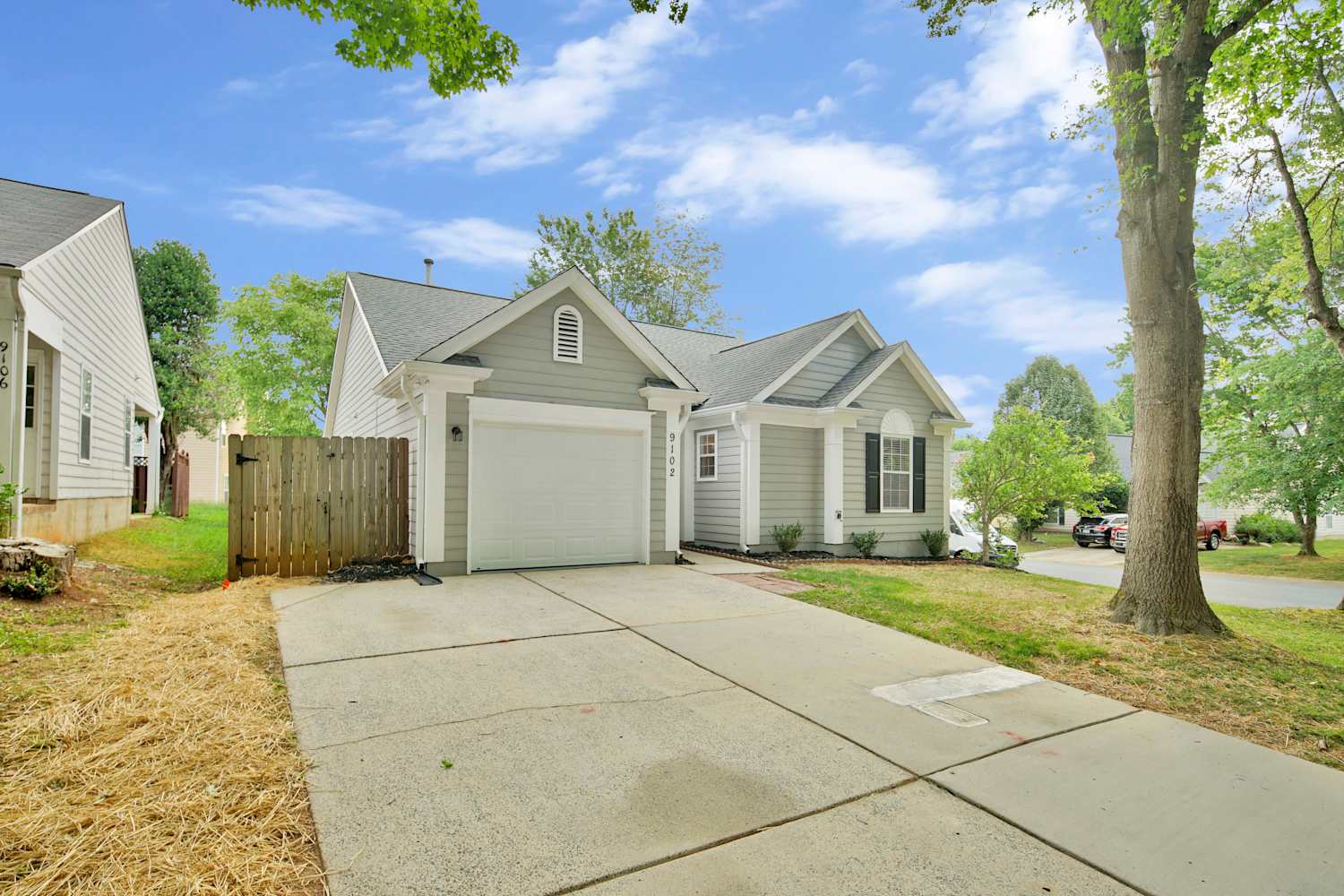 9102 Eaker Ct, Charlotte photo 1