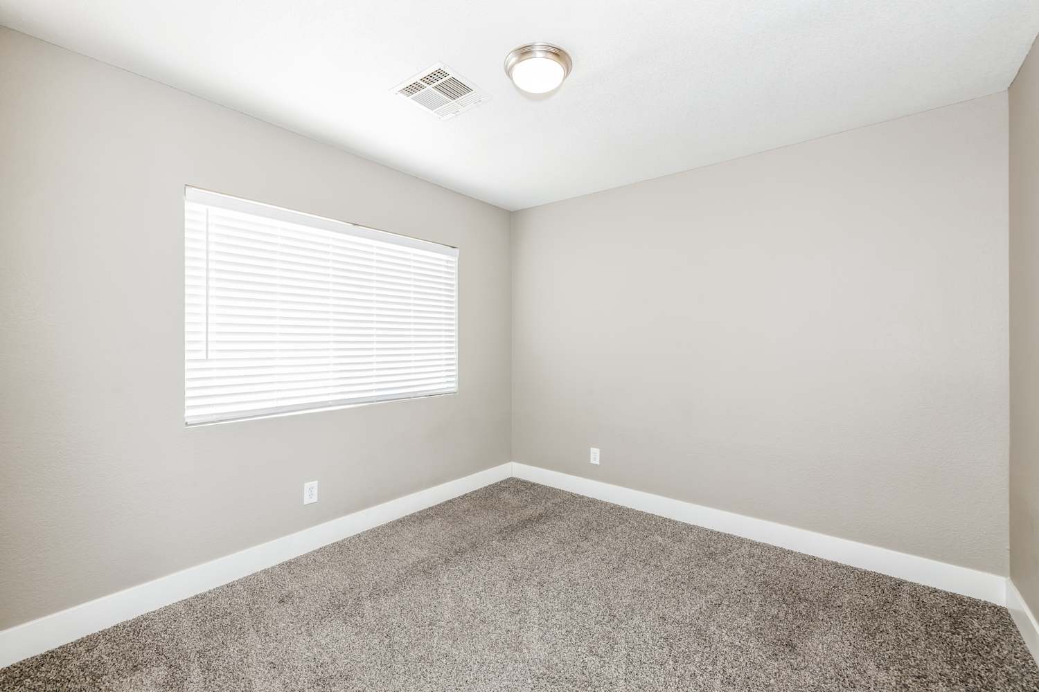 9113 Blue Raven Ave, Las Vegas photo 13