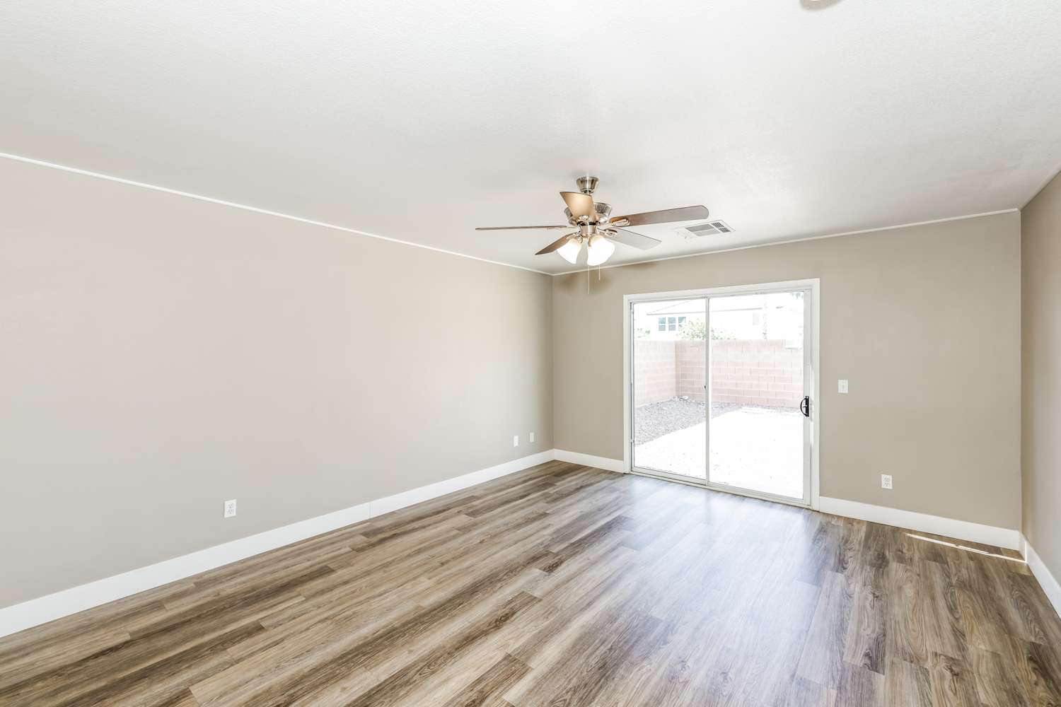 9113 Blue Raven Ave, Las Vegas photo 8