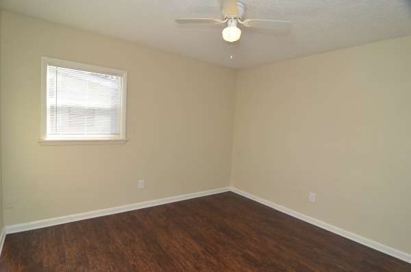 912 Skyview Dr, Brandon photo 6