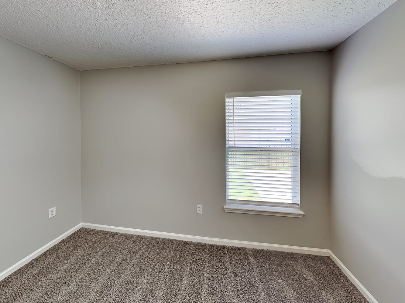 9128 Jennifer Ln, Jacksonville photo 13