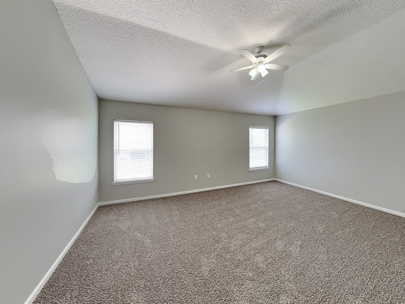 9128 Jennifer Ln, Jacksonville photo 11