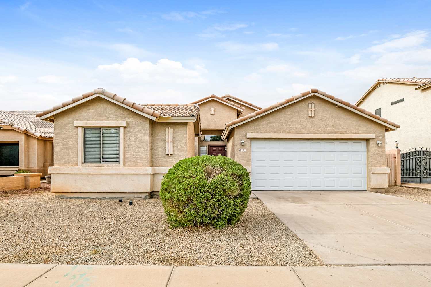 9129 W Mackenzie Dr, Phoenix photo 1
