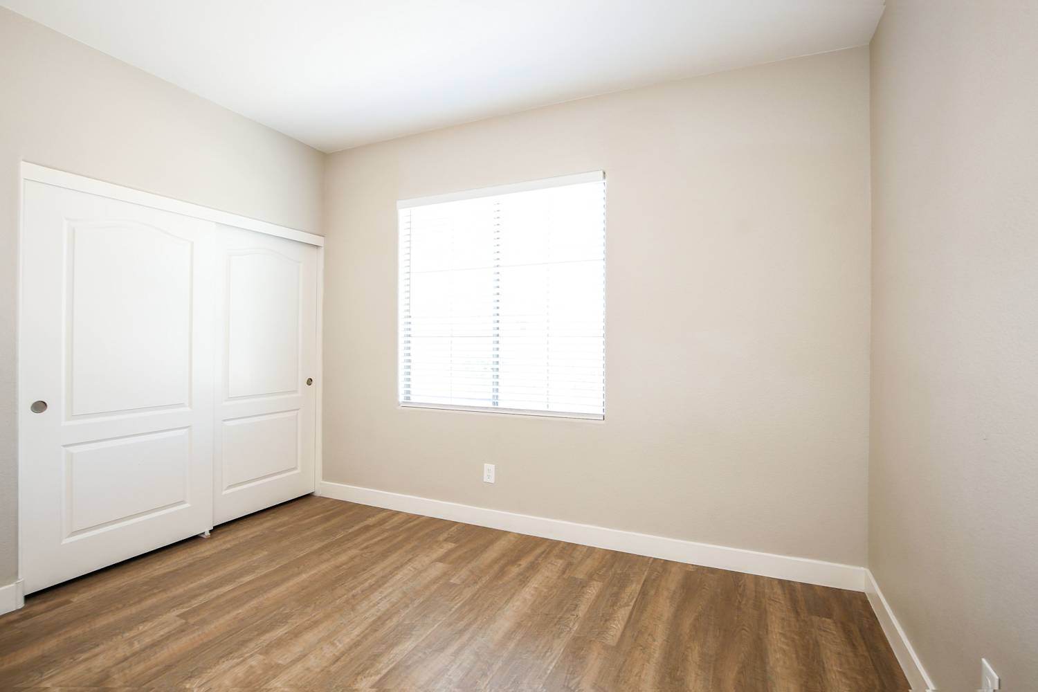 9133 Little Horse Ave, Las Vegas photo 14