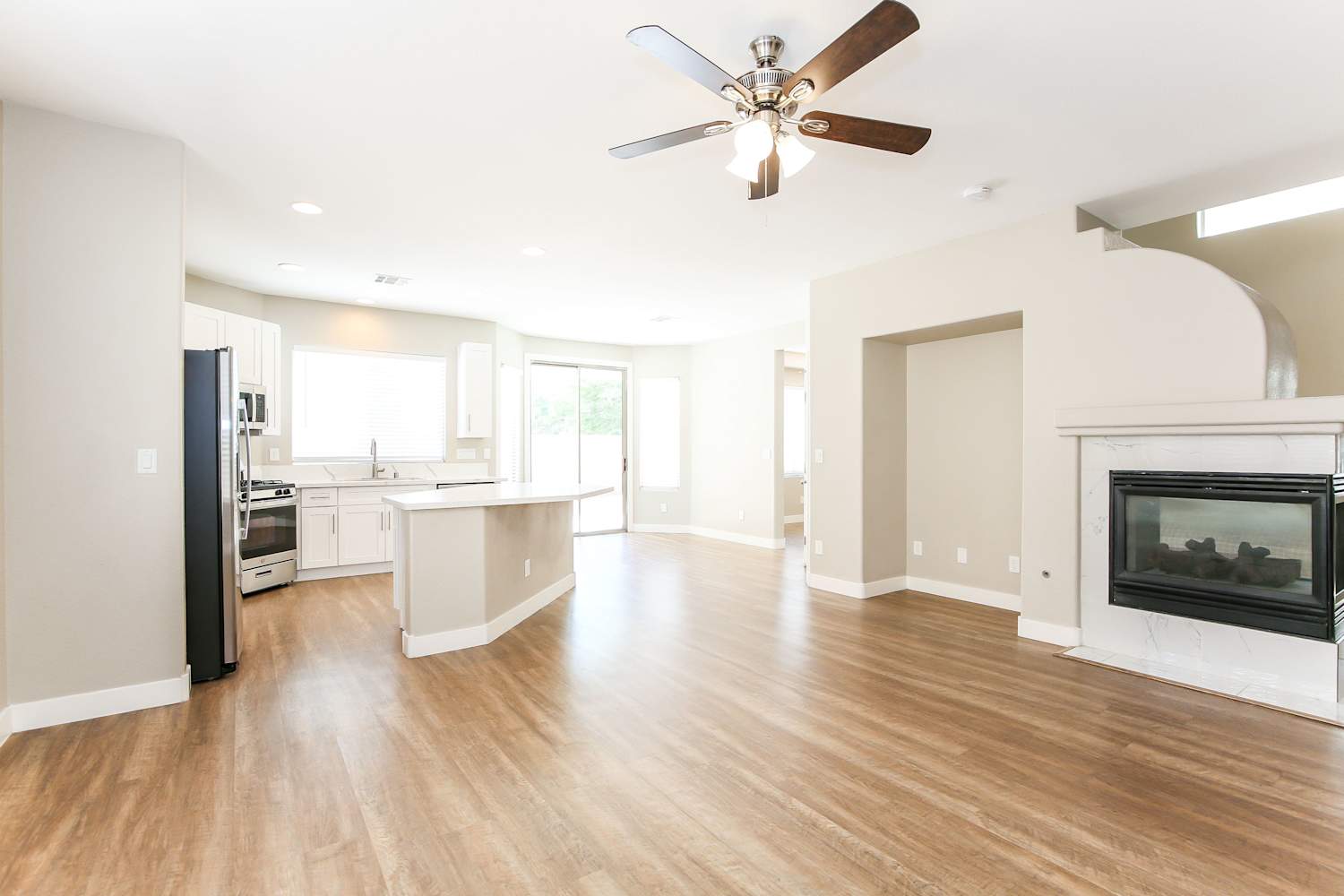 9133 Little Horse Ave, Las Vegas photo 8