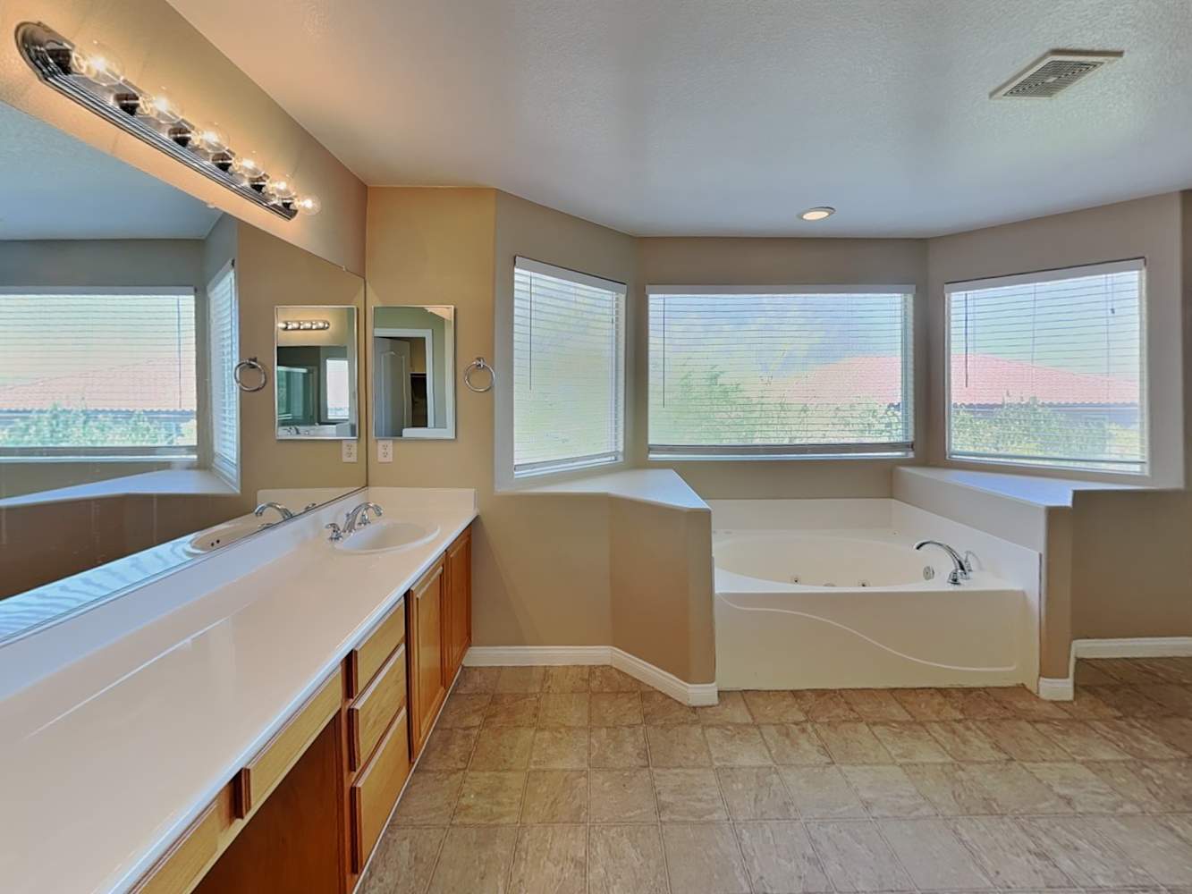 915 Golden Poppy St, Las Vegas photo 22