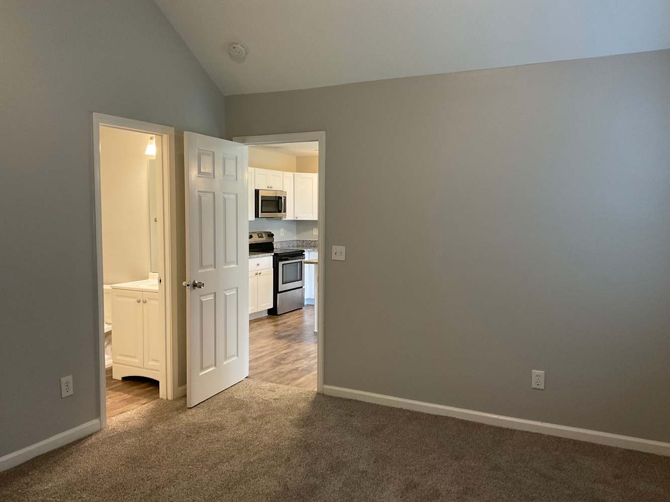 915 Jordans Pond Ln, Charlotte photo 6