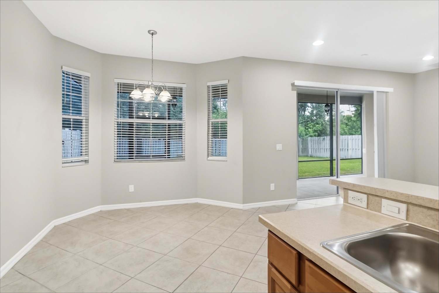 9156 Lake Avon Dr, Orlando photo 8