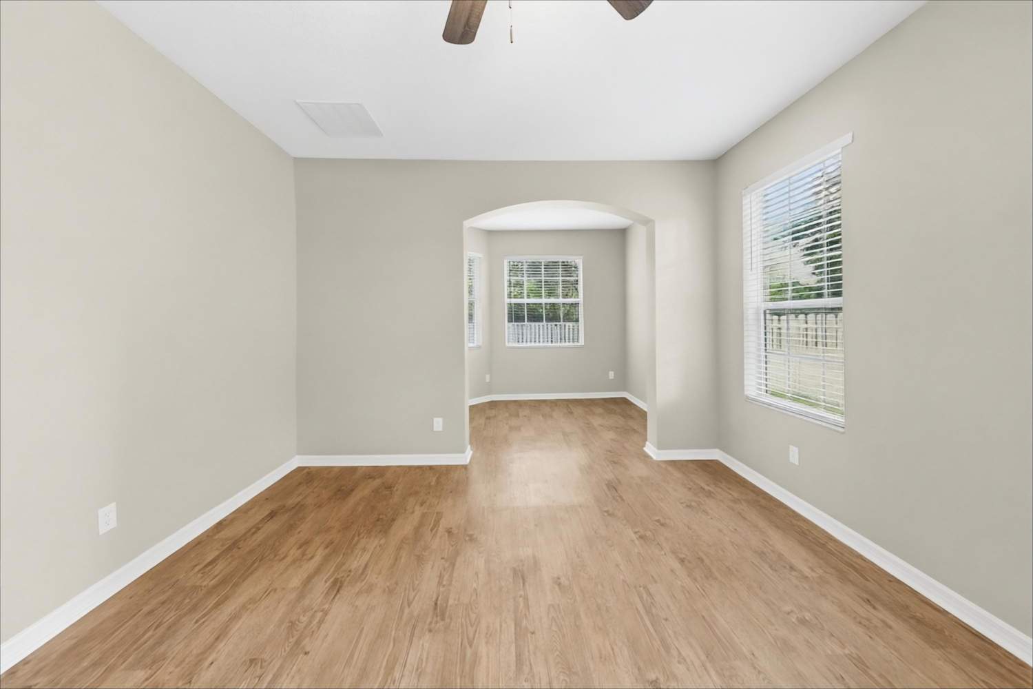 9156 Lake Avon Dr, Orlando photo 11