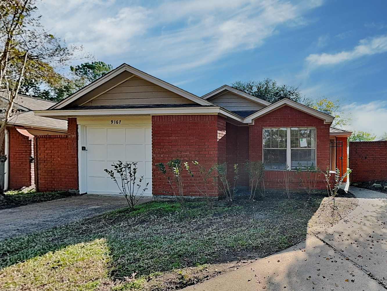 Front of 9167 Golden Sunshine Dr, Houston, TX