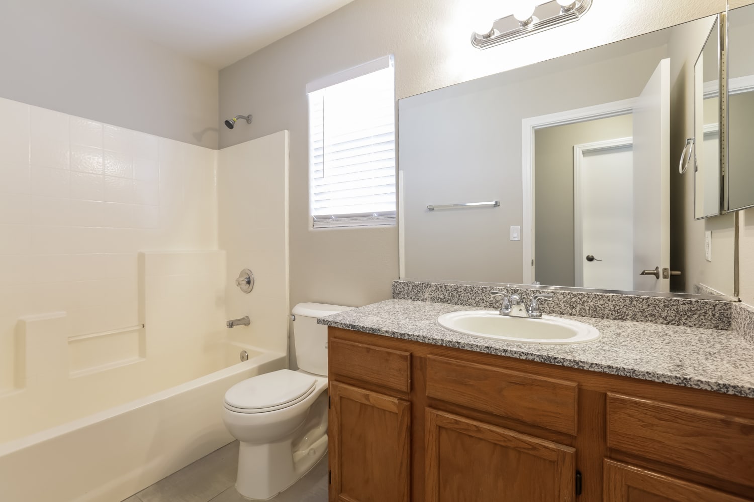 9173 Sparklewood Court, Las Vegas photo 13