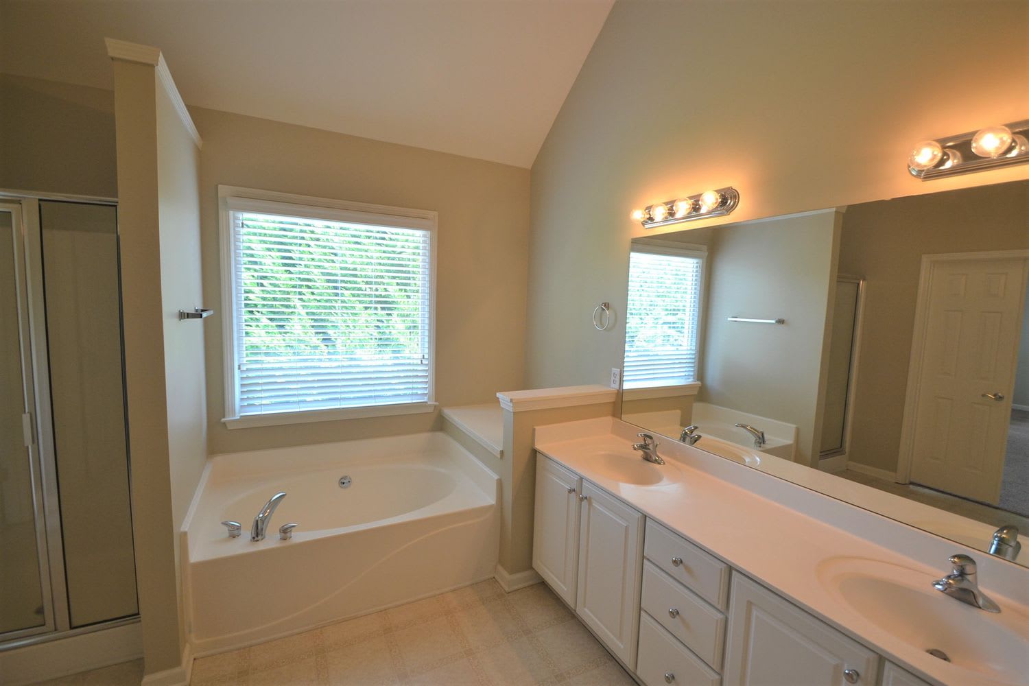 9175 Waterford Ln, Powder Springs photo 10