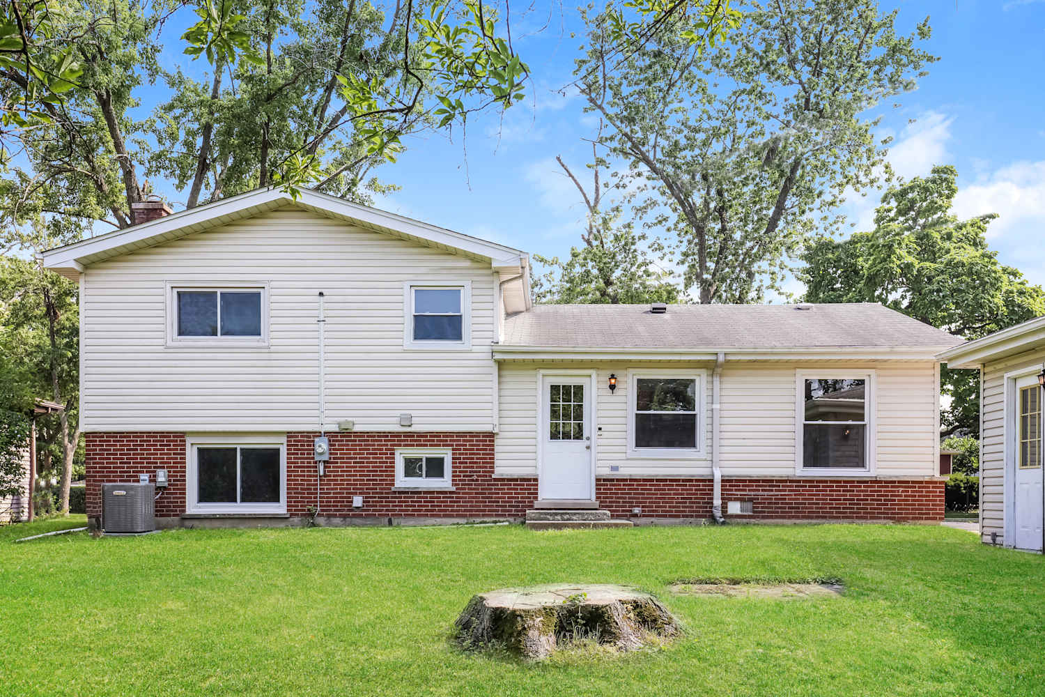 920 Greenwood Ave, Deerfield photo 18