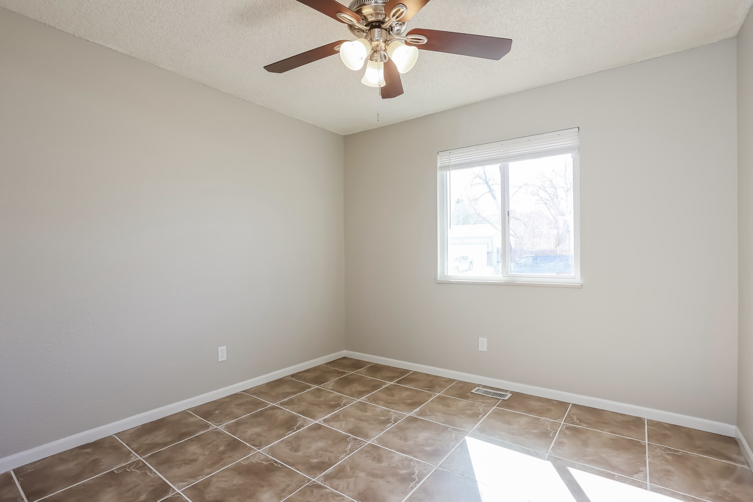 920 S Waco Way, Aurora photo 13