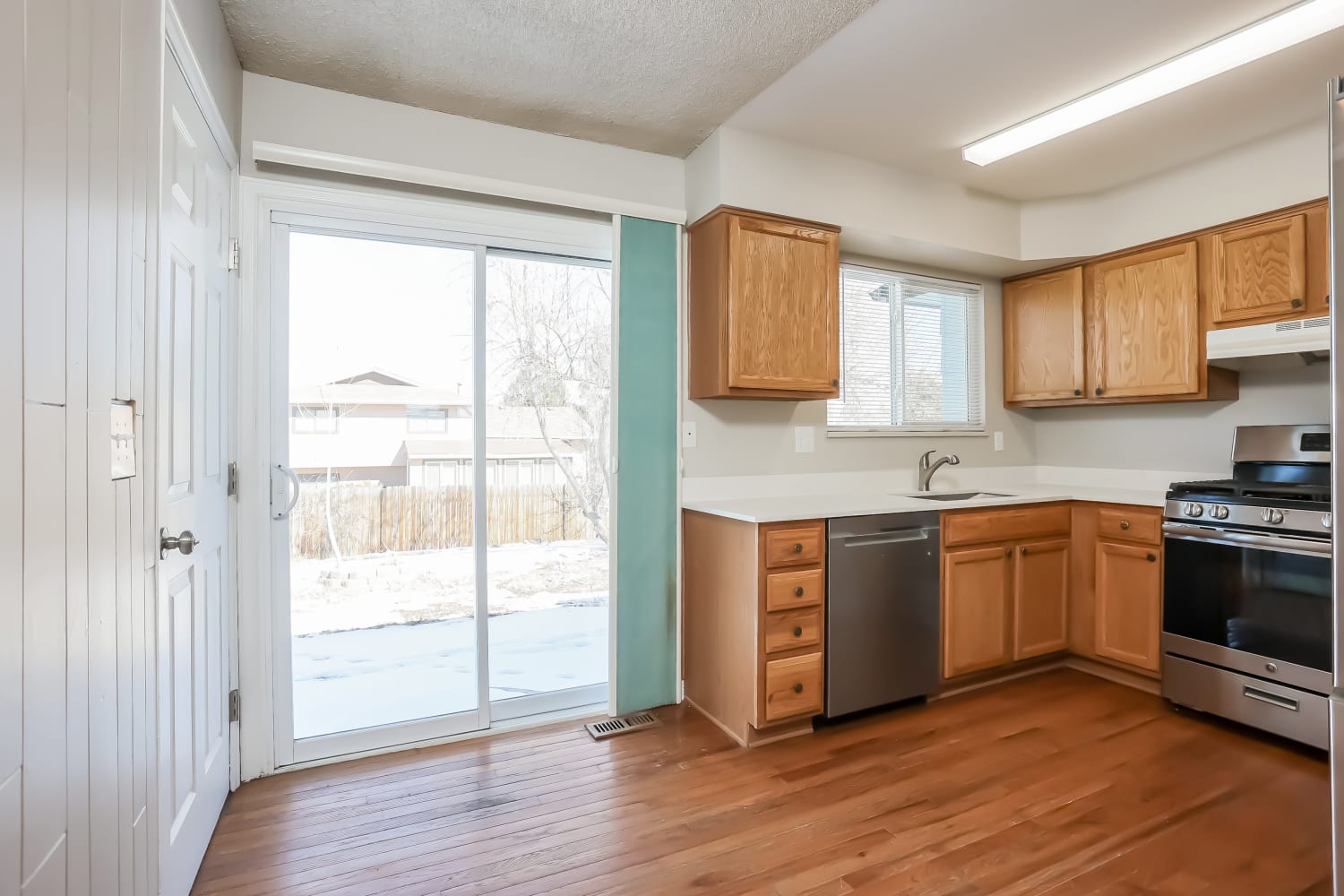 920 S Waco Way, Aurora photo 6