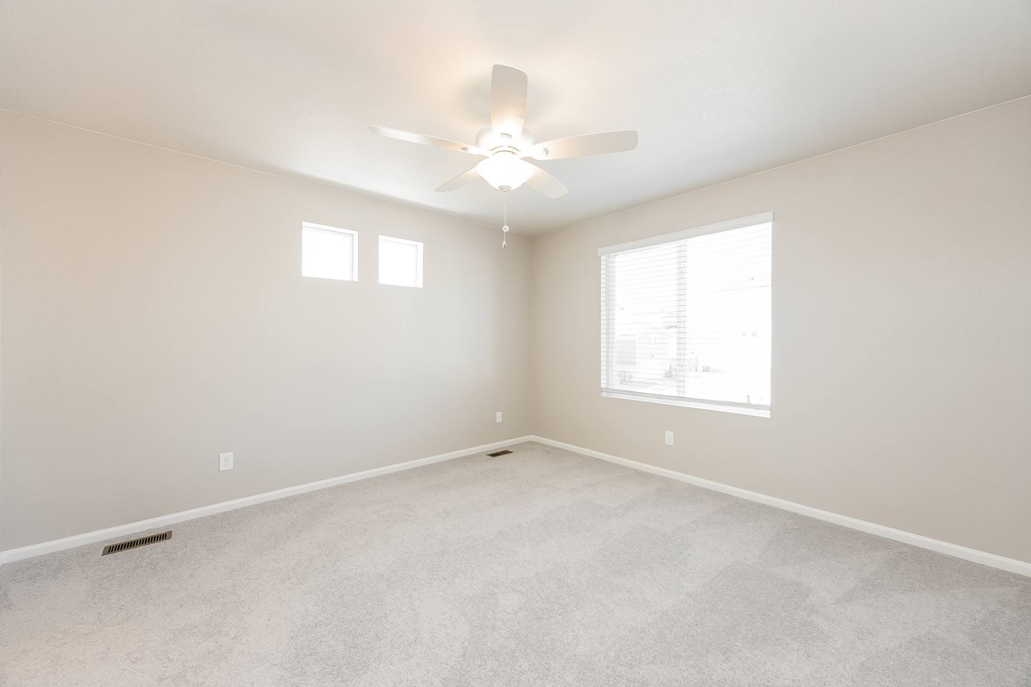 9207 Oro City Lp, Colorado Springs photo 10