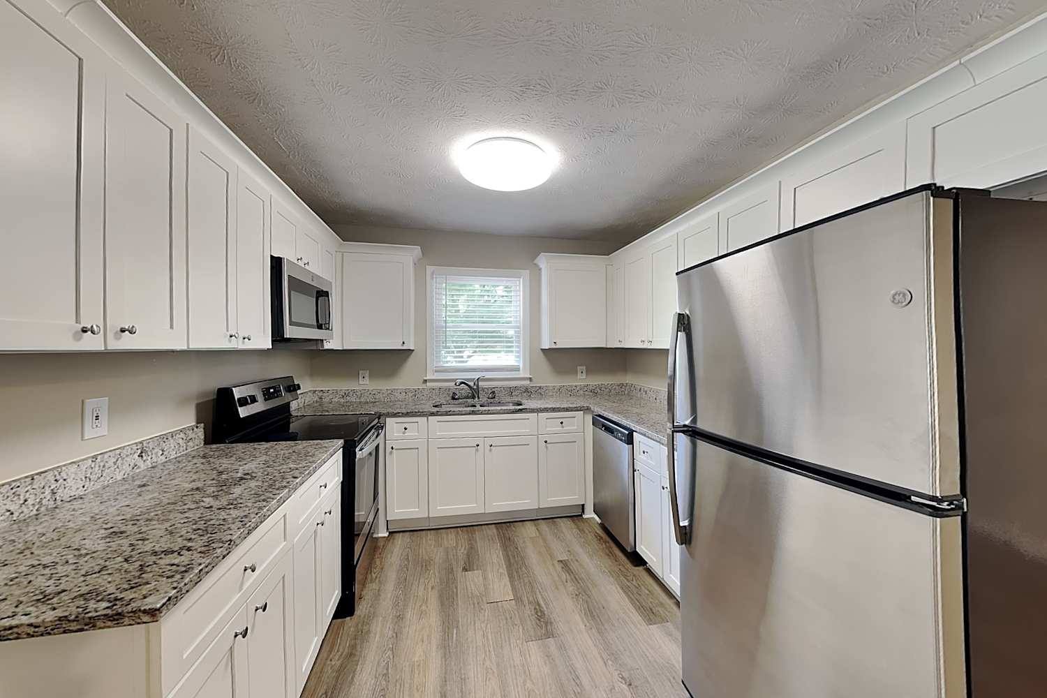 921 Walnut Cir Sw, Marietta photo 8