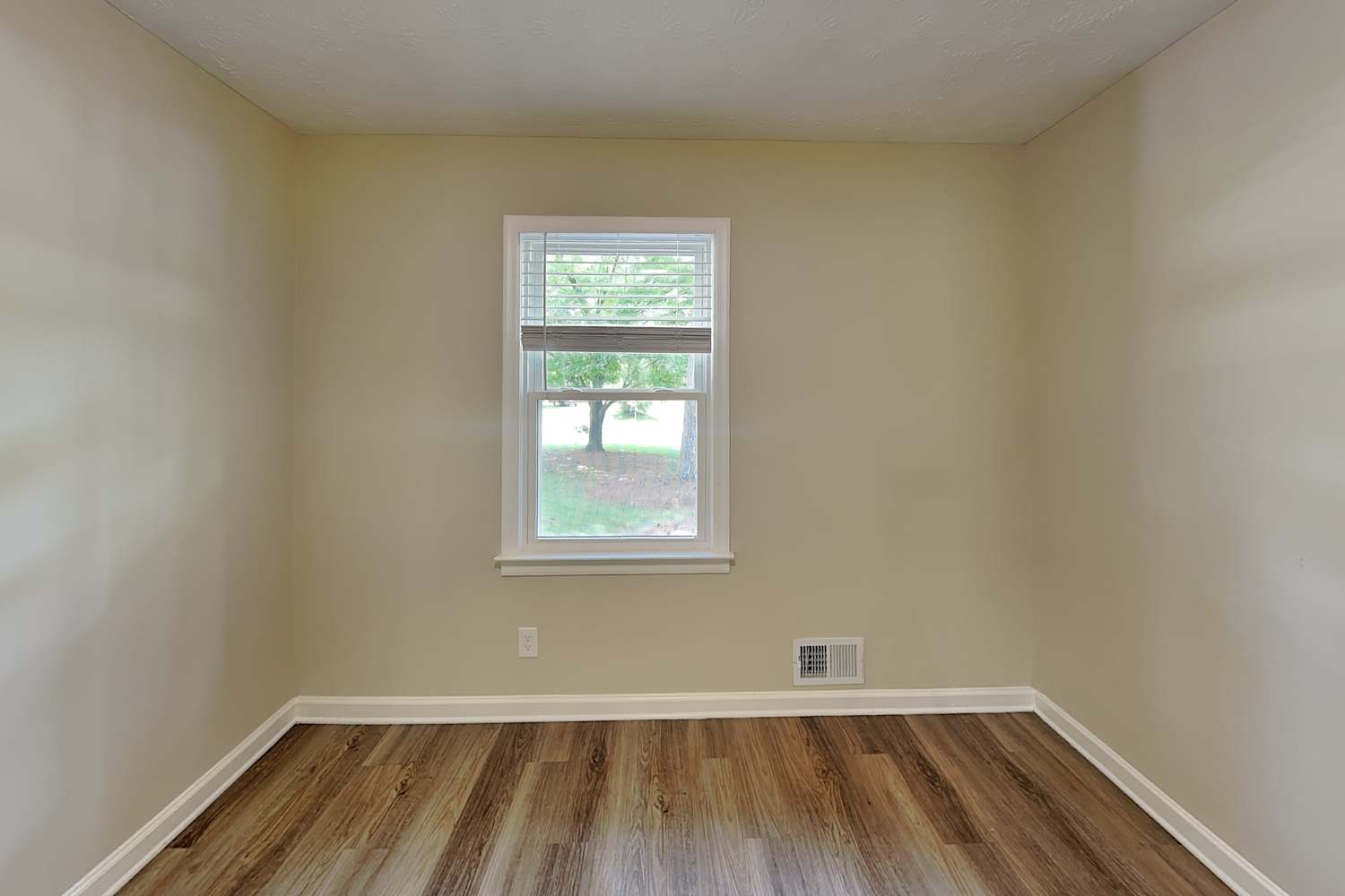 921 Walnut Cir Sw, Marietta photo 9