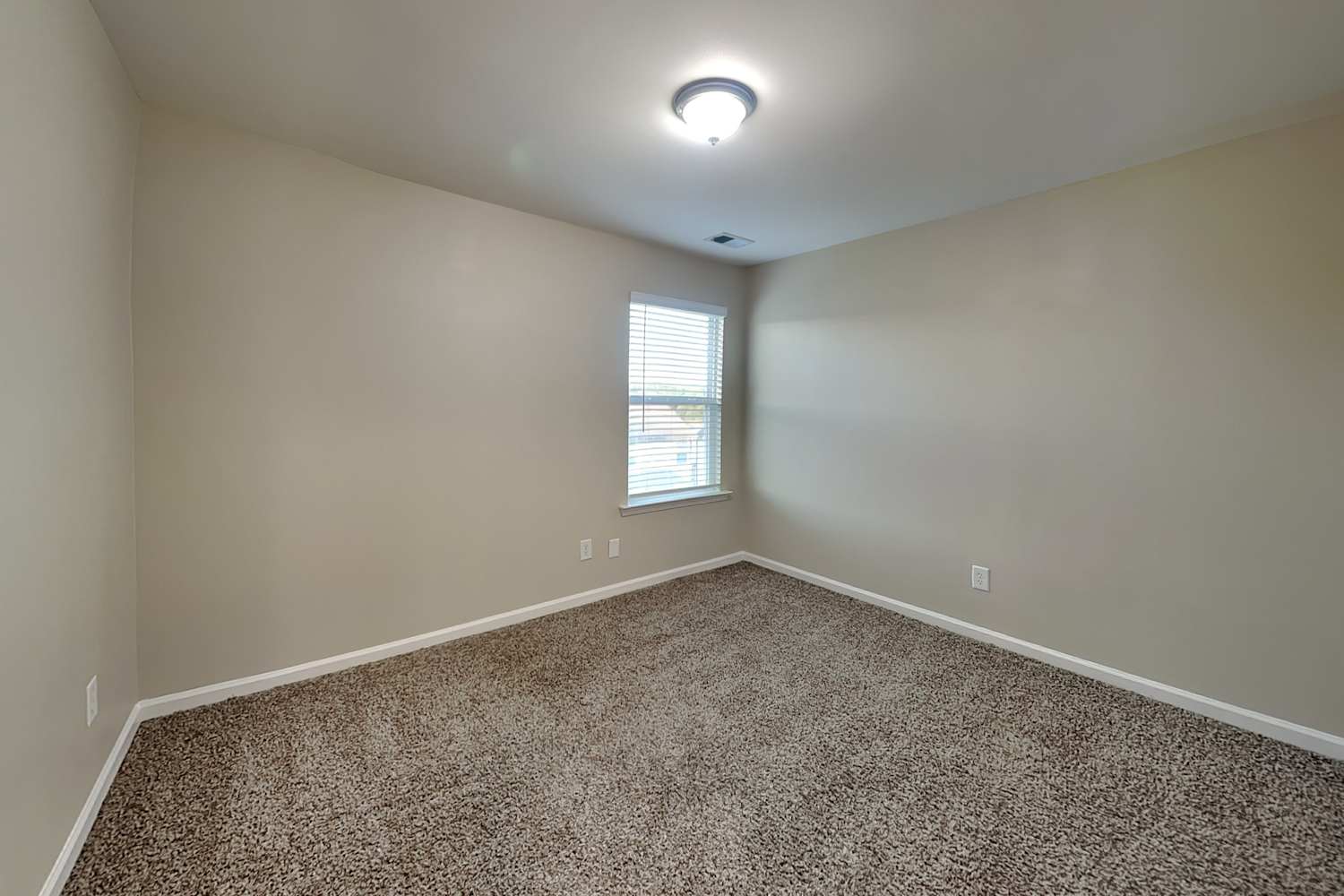 925 Donington Cir, Lawrenceville photo 15
