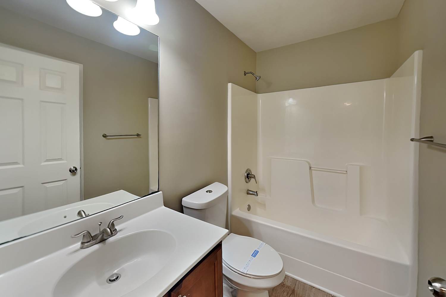 925 Donington Cir, Lawrenceville photo 19