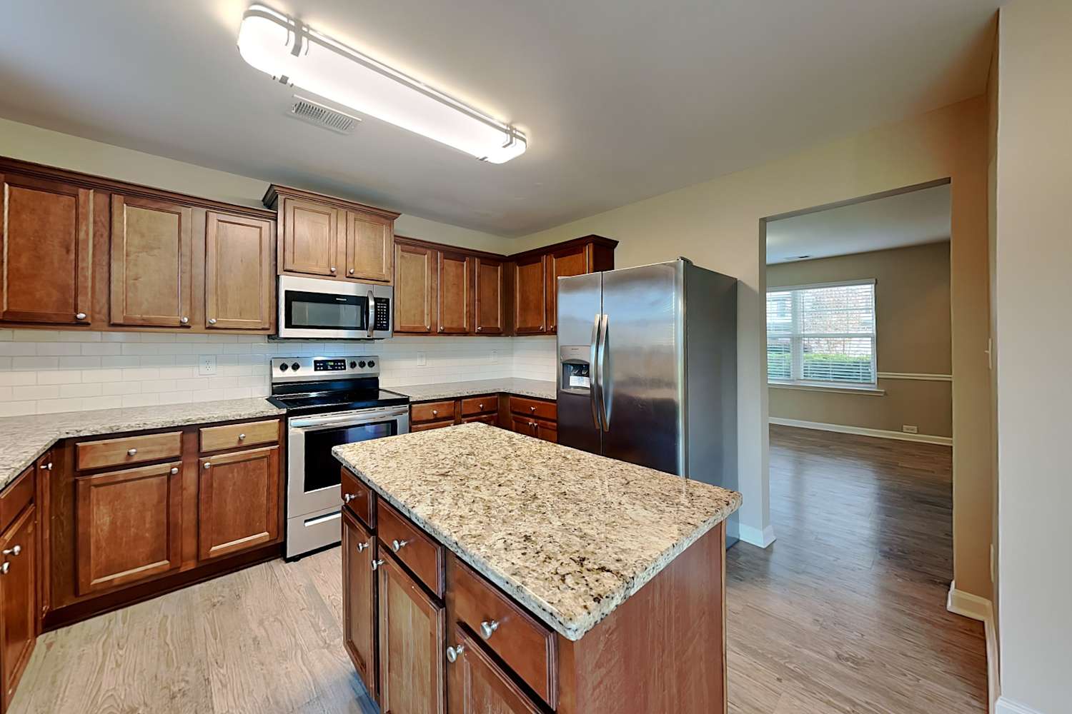 925 Donington Cir, Lawrenceville photo 8