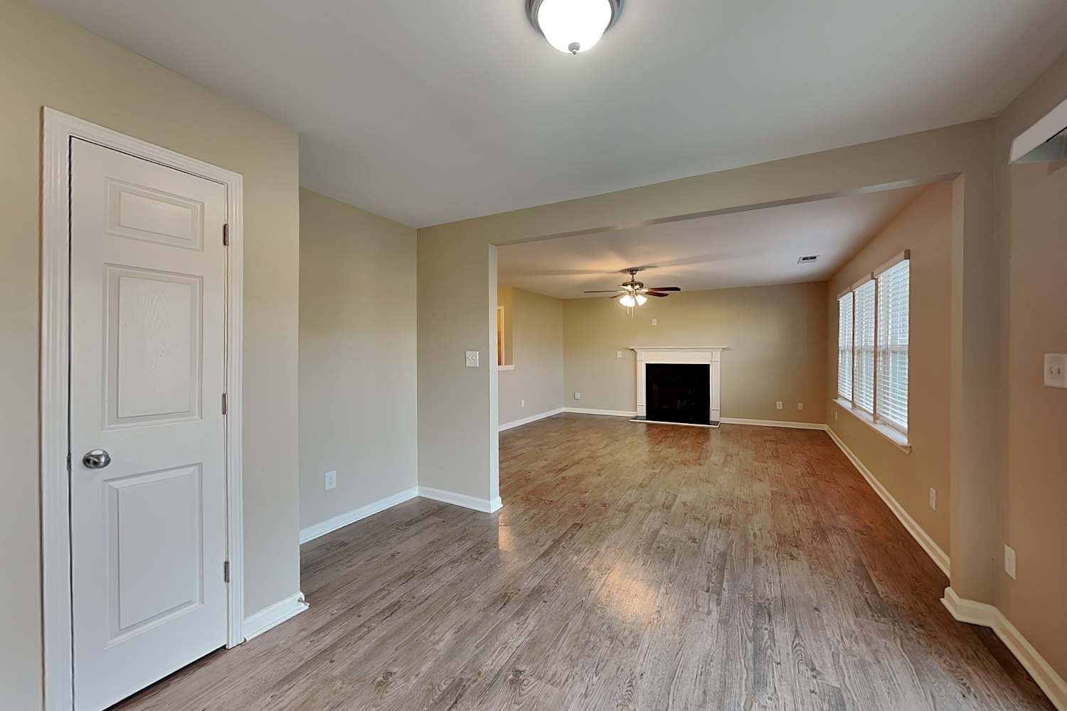 925 Donington Cir, Lawrenceville photo 6