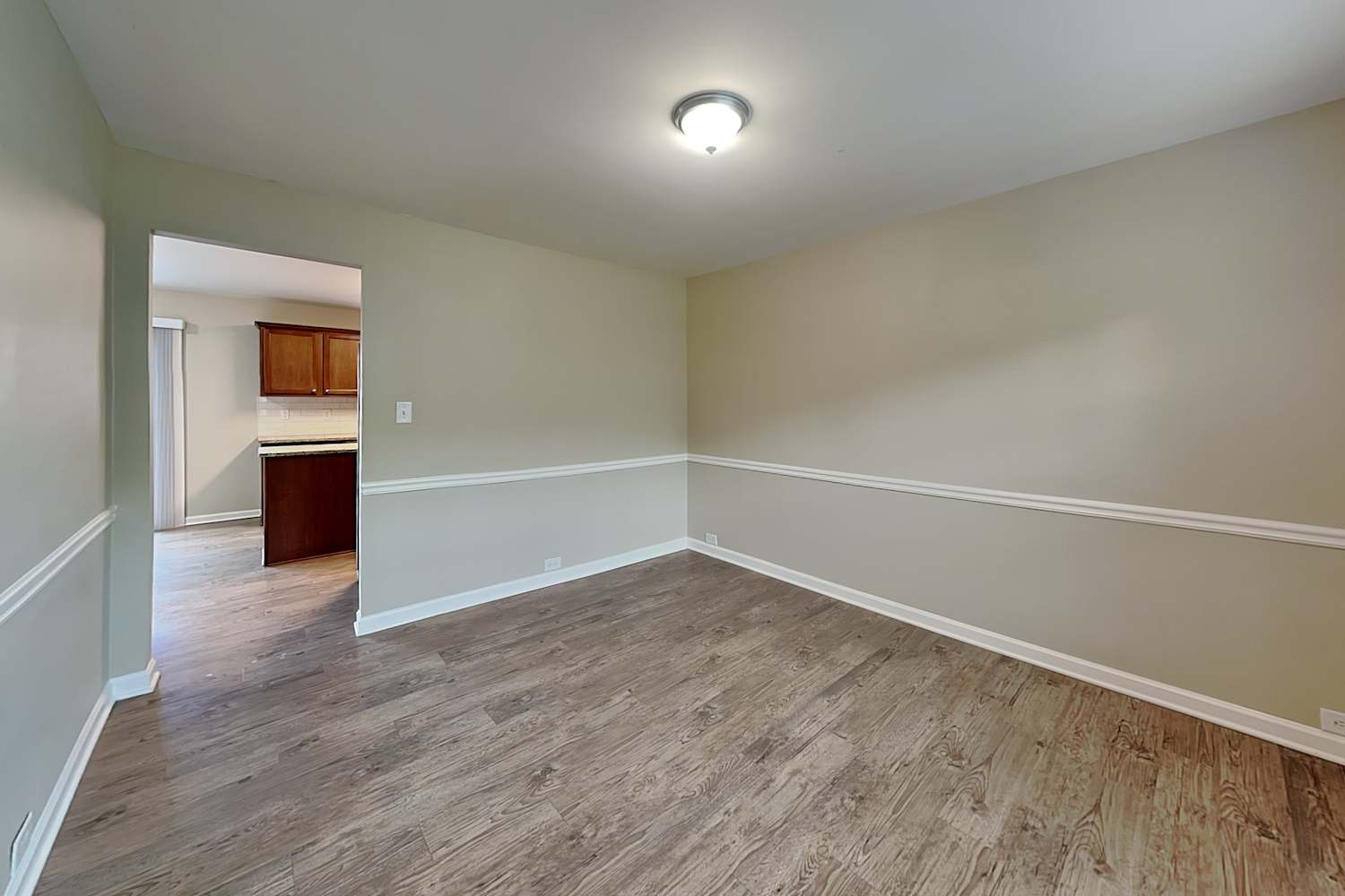 925 Donington Cir, Lawrenceville photo 9