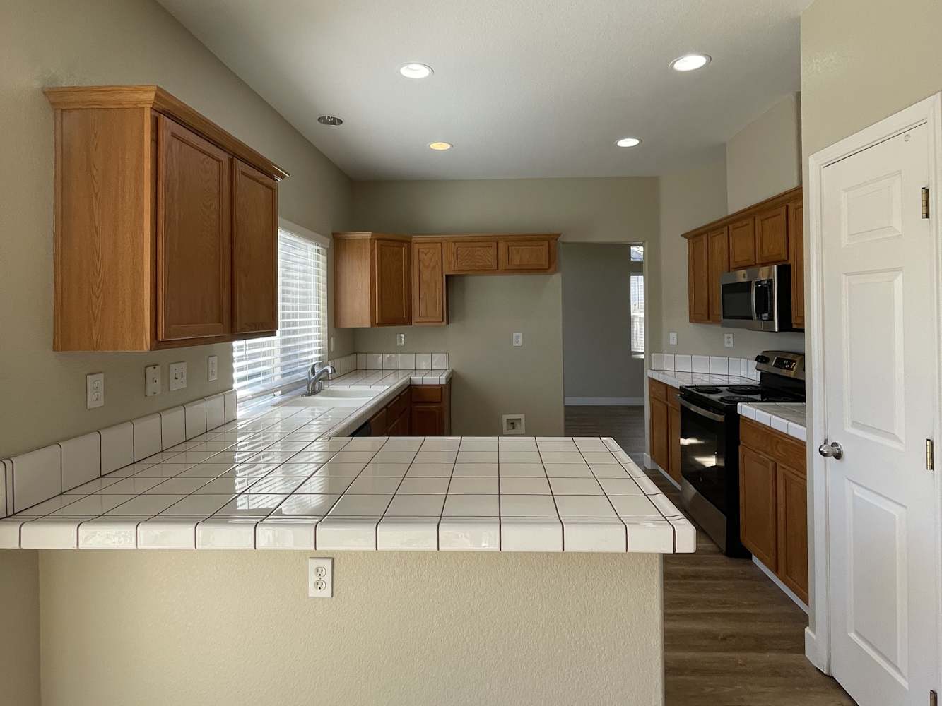 9255 Boulder Falls Ct, Elk Grove photo 7