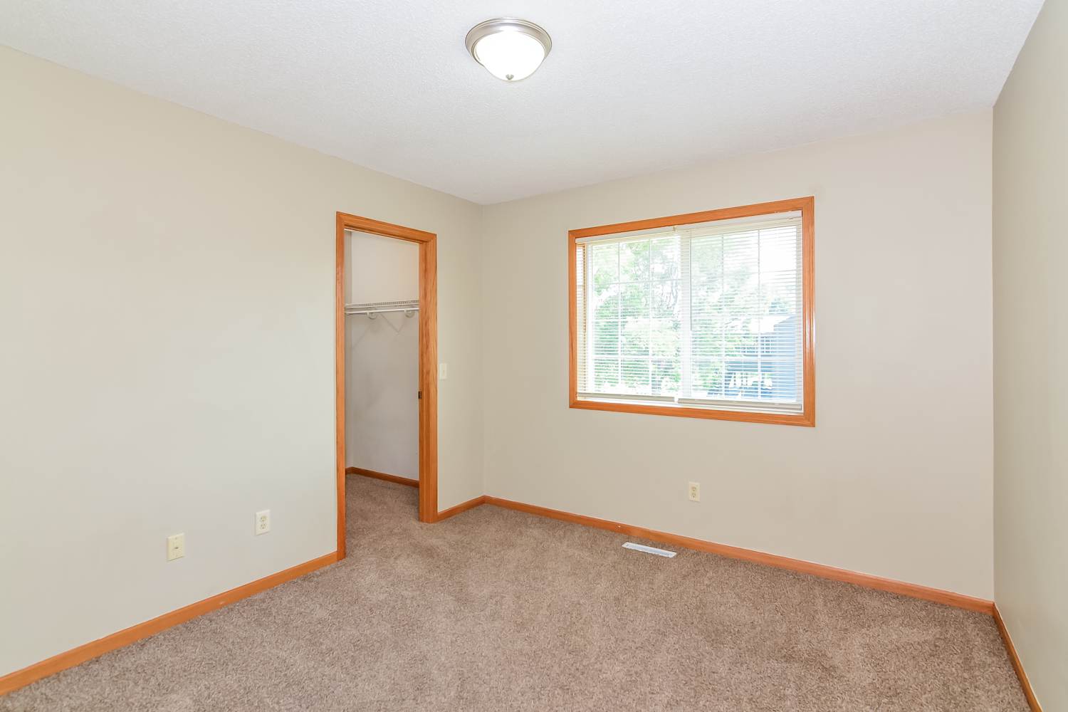 930 118th Ln NE, Blaine photo 15
