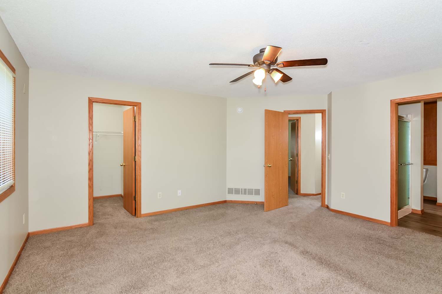930 118th Ln NE, Blaine photo 13