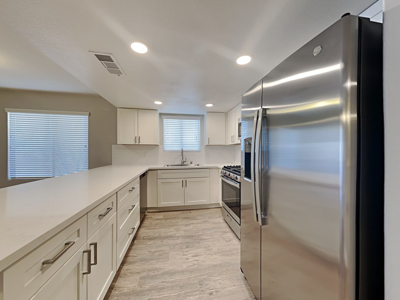 9316 Deer Lodge Ln, Las Vegas photo 8