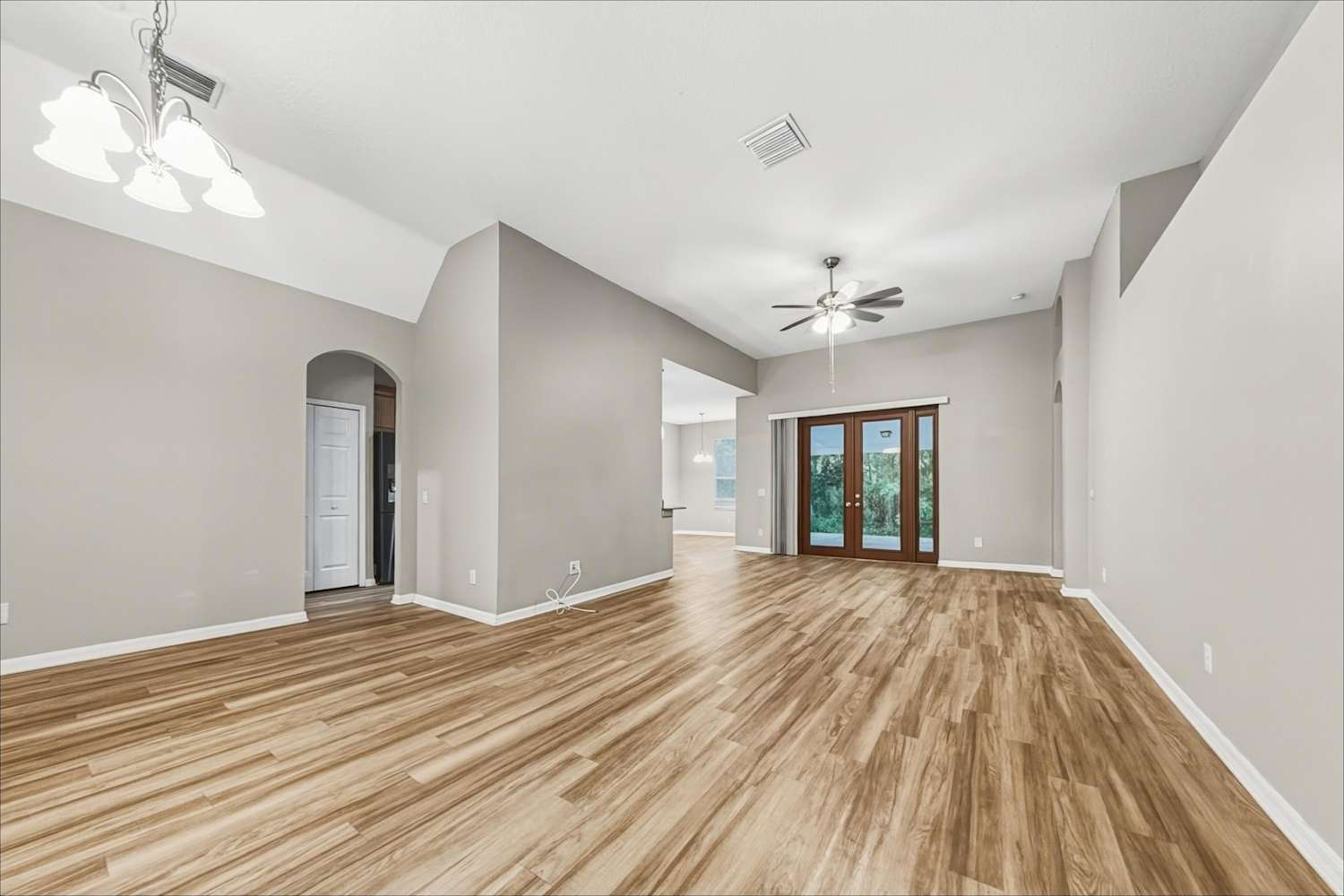 9320 Black Thorn Loop, Land O Lakes photo 6