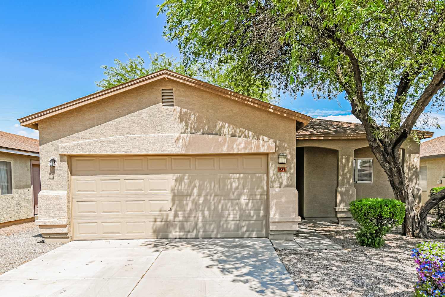 Front of 934 E Silversmith Trl, San Tan Valley, AZ