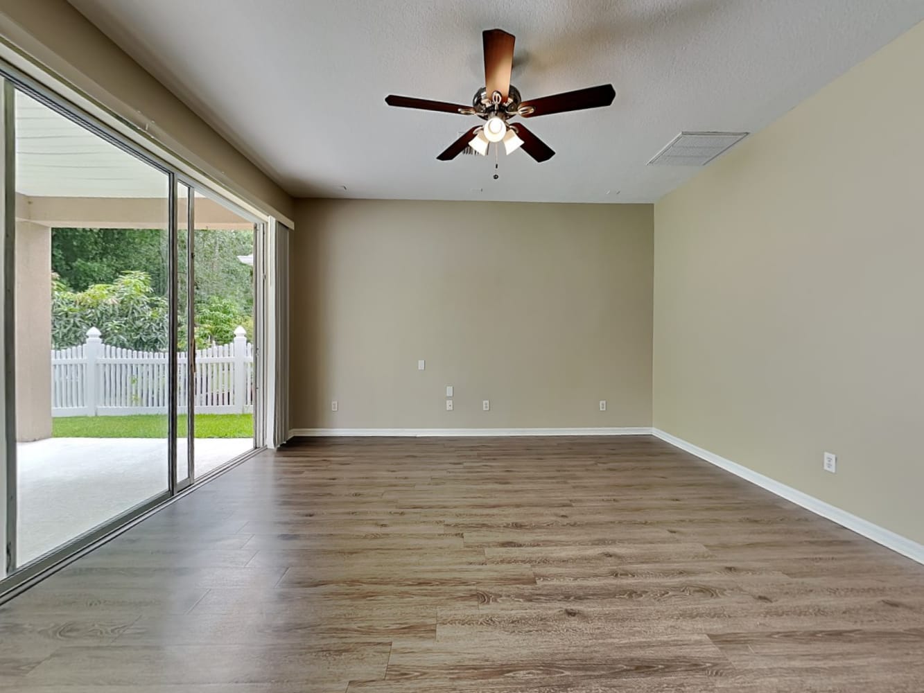 9343 Mandrake Ct, Tampa photo 6