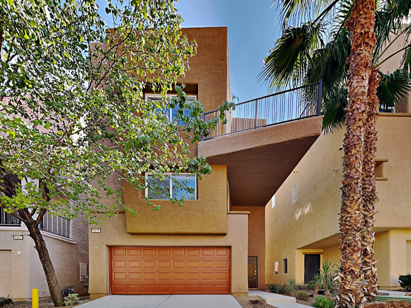 Front of 9373 Hilgard Ave, Las Vegas, NV
