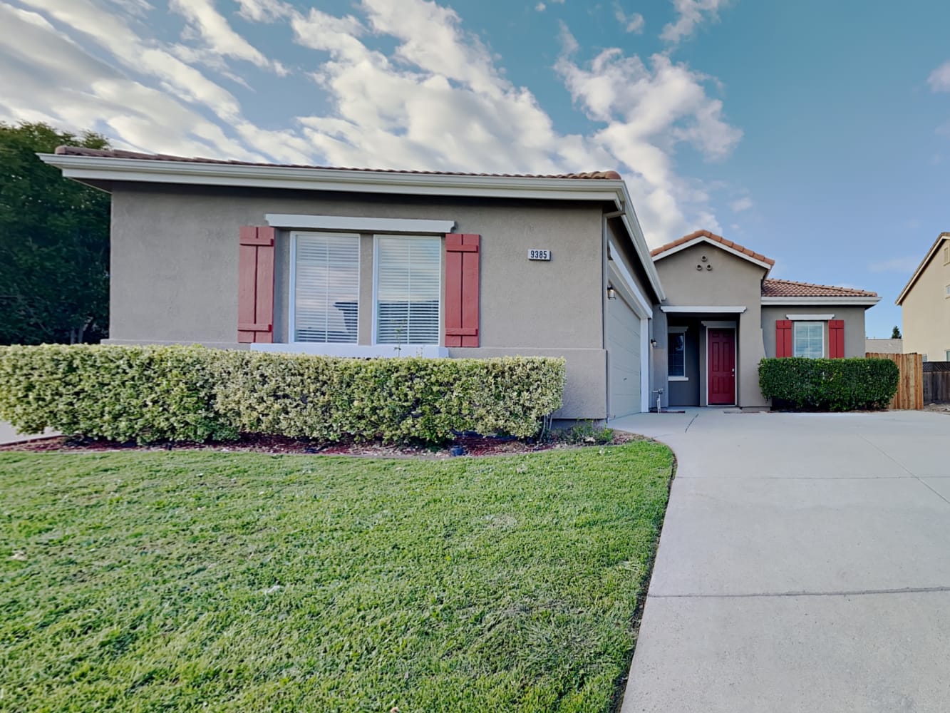 9385 Oreo Ranch Cir, Elk Grove photo 1