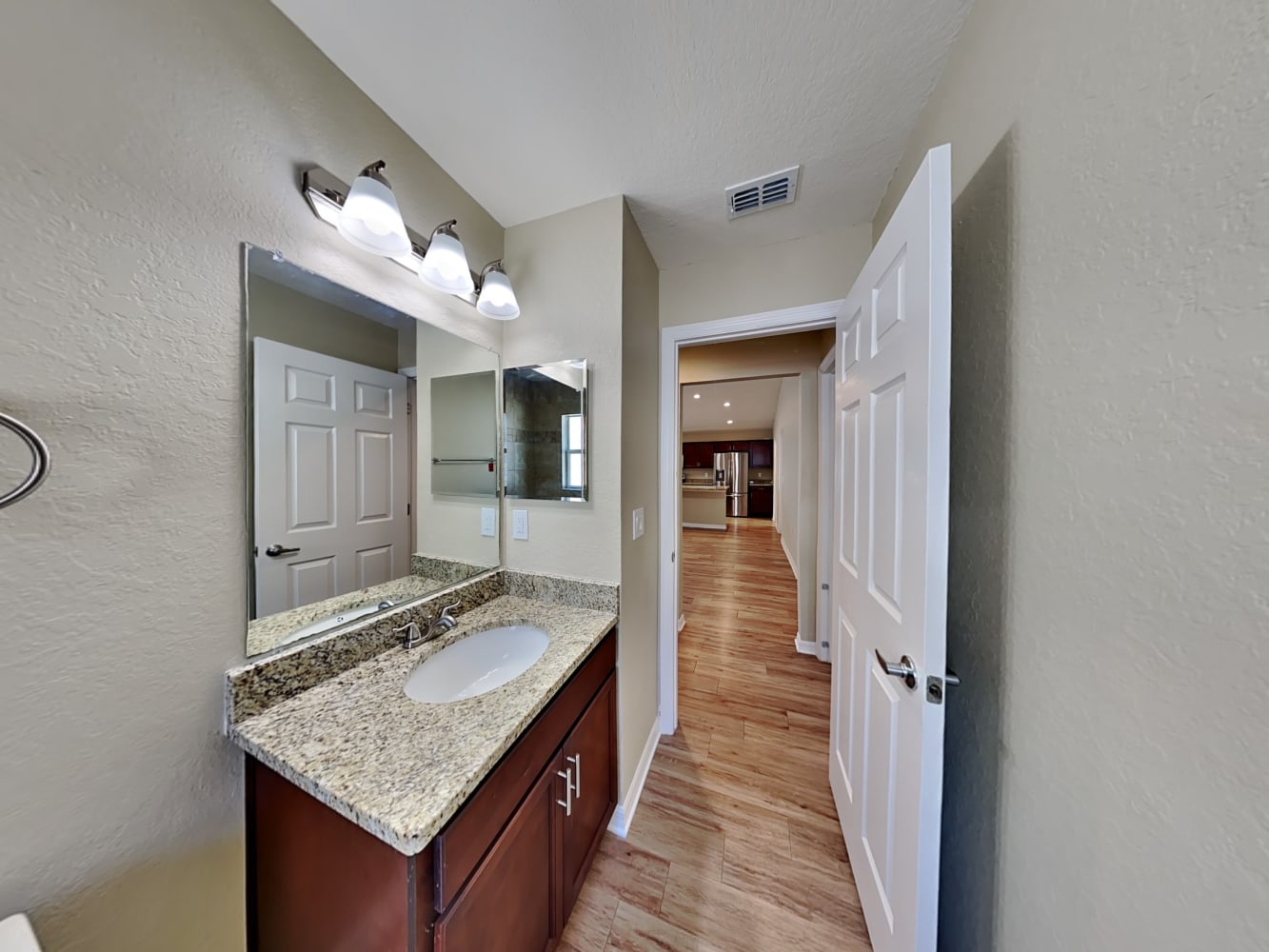 939 Blue Tide Ln, Lakeland photo 13