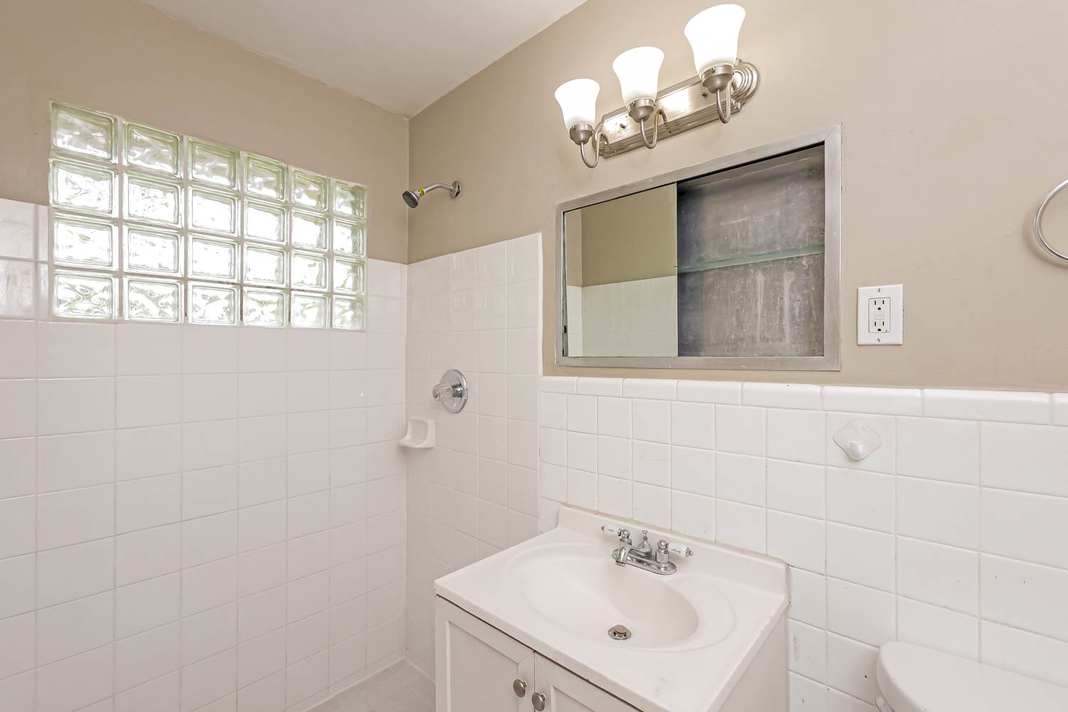 940 SE 5th St, Deerfield Beach photo 14