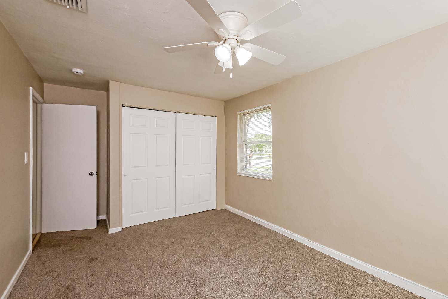 940 SE 5th St, Deerfield Beach photo 13