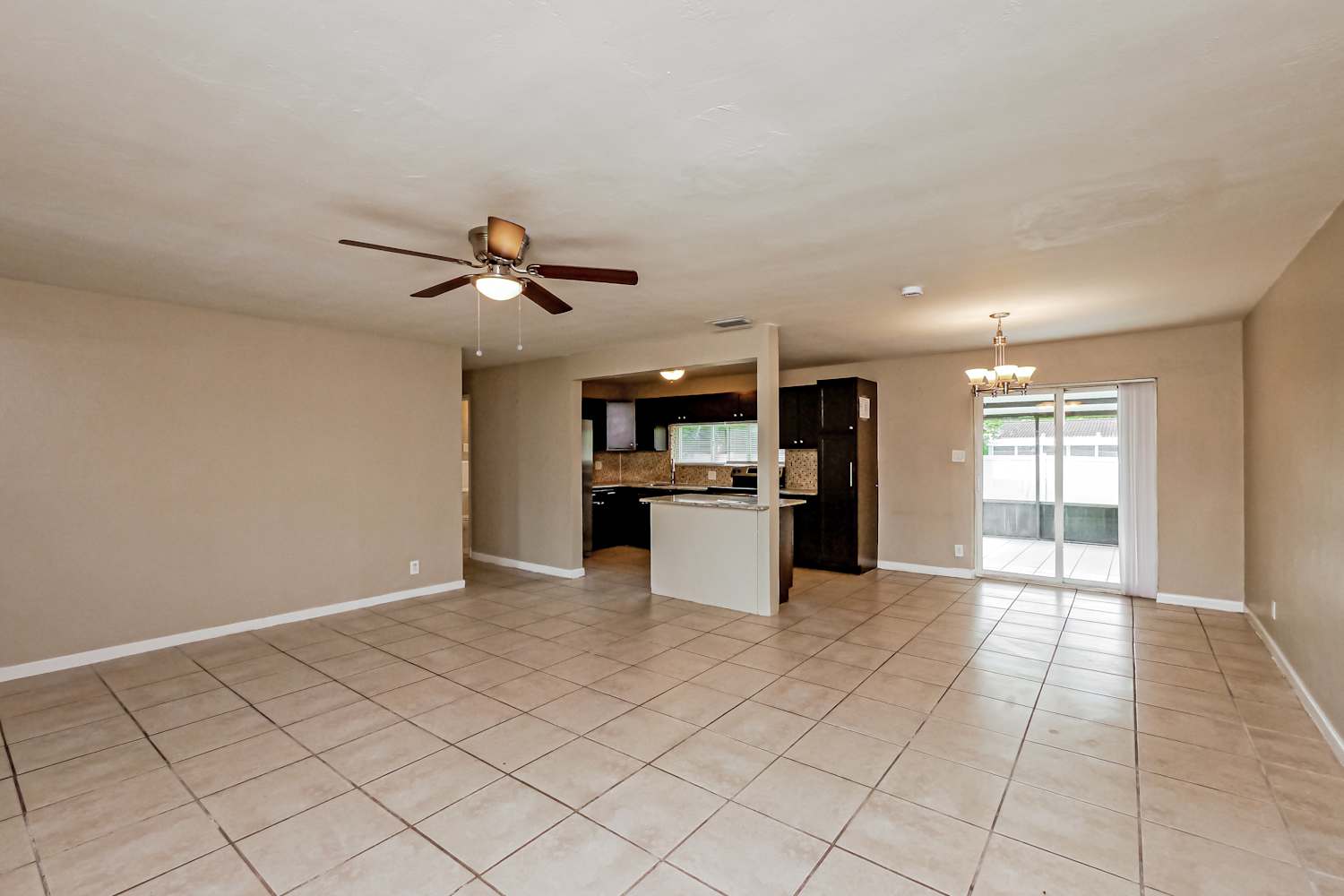 940 SE 5th St, Deerfield Beach photo 4