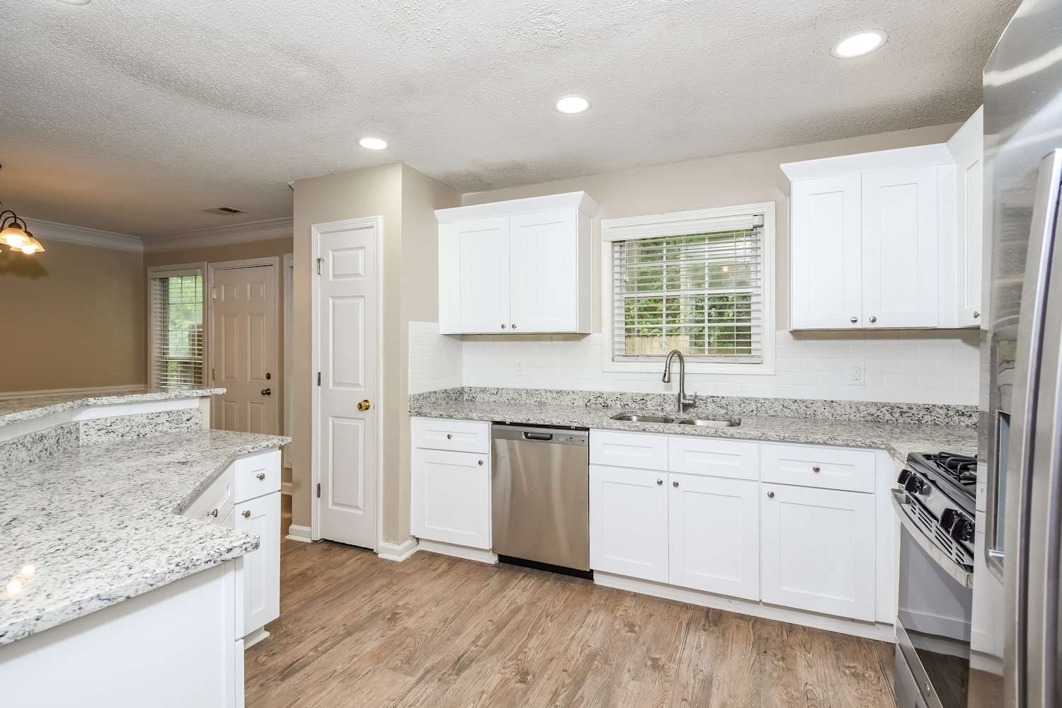 940 Twin Brook Ct, Lawrenceville photo 8