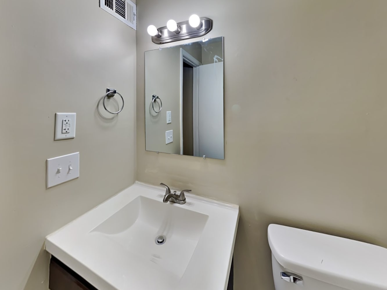 940 Woodbridge Dr NE, Conyers photo 17